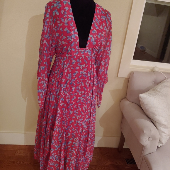 BCBGMAXAZRIA Deep-Neck Silk Gown - Picture 7 of 7